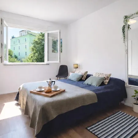 Apartmán Art And *